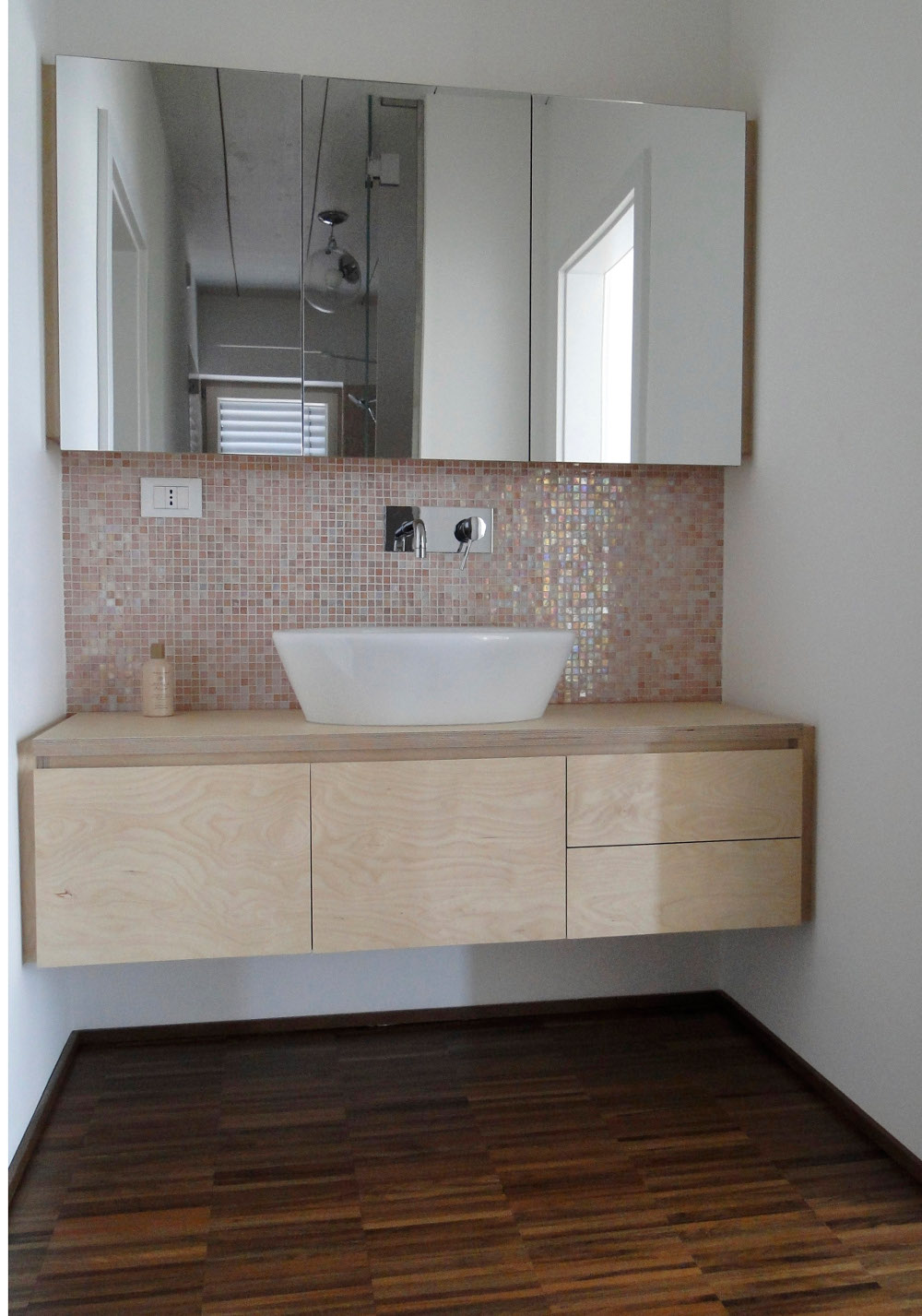 mobile bagno + specchiera contenitiva legno naturale